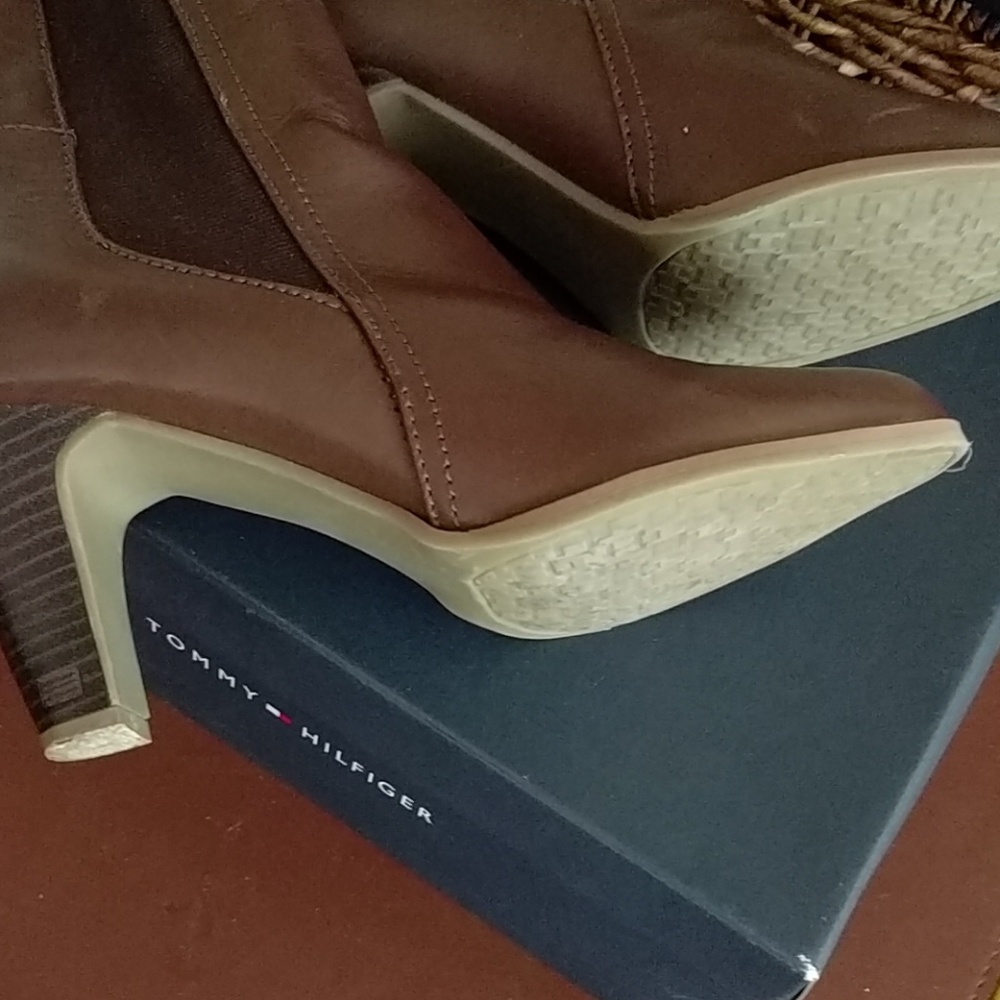 Booties - Picture 4 of 4